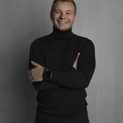Denis R